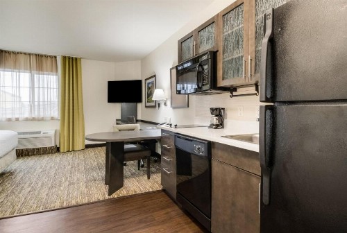 Candlewood Suites Portland Airport an IHG Hotel - image 31