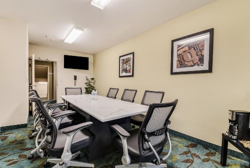 Candlewood Suites Portland Airport an IHG Hotel - image 33