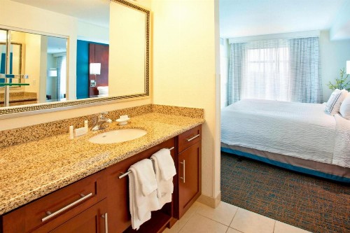 Residence Inn by Marriott Portland Airport at Cascade Station - image 8