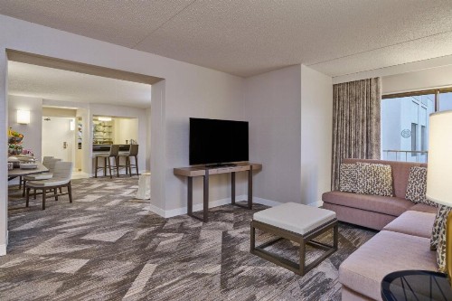 Sheraton Portland Airport Hotel - image 12