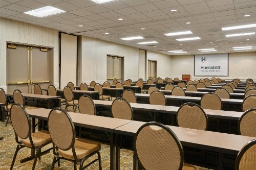 Sheraton Portland Airport Hotel - image 16