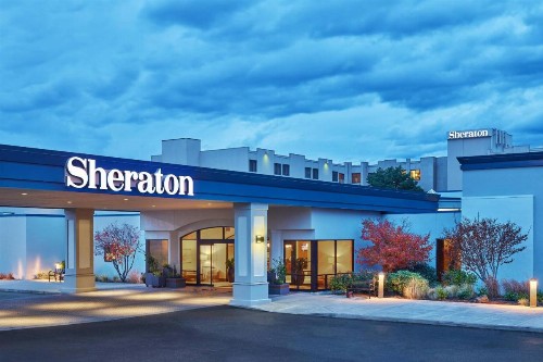 Sheraton Portland Airport Hotel - image 19