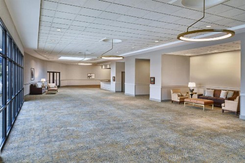 Sheraton Portland Airport Hotel - image 21