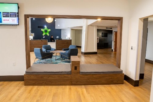 Best Western Inn at the Meadows - image 33