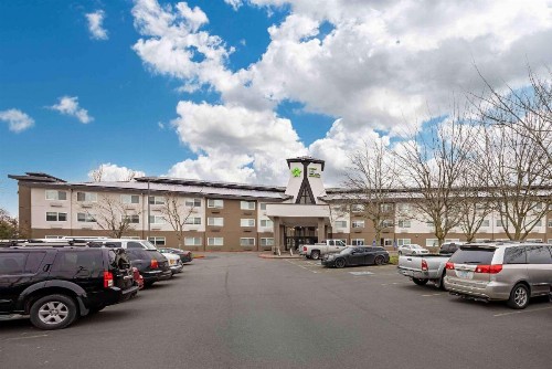 Best Western Inn at the Meadows - image 45