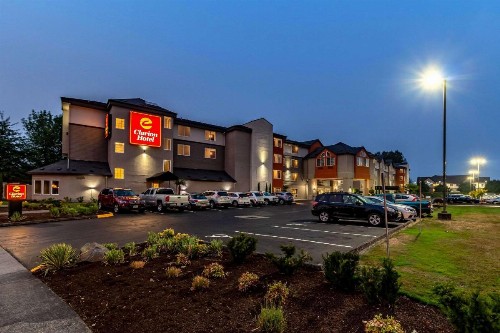 Clarion Hotel Portland International Airport - image 25
