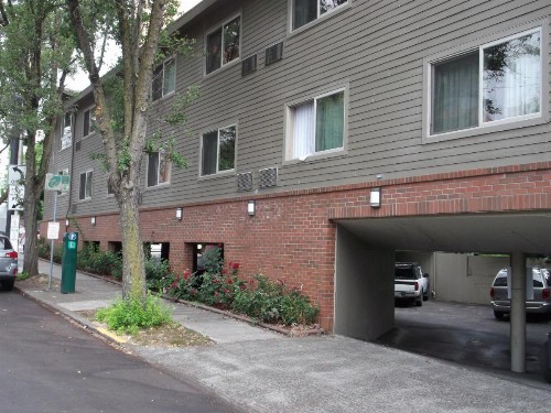 Downtown Value Inn - image 18