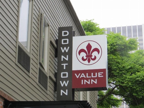 Downtown Value Inn - image 3
