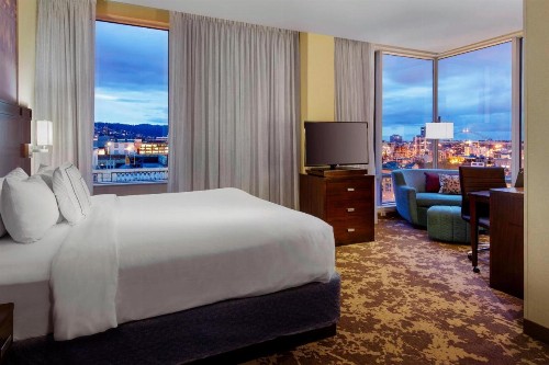 Courtyard Marriott Portland City Center - image 1
