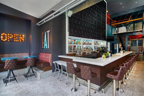 Courtyard Marriott Portland City Center - image 42