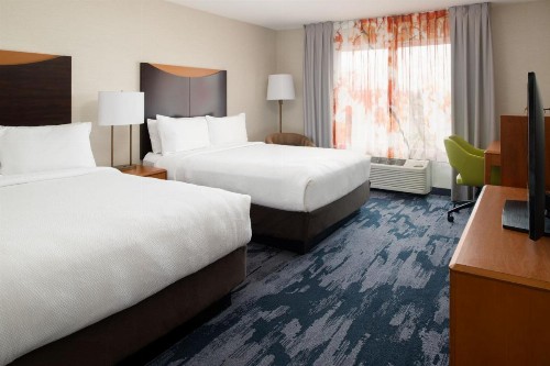 Fairfield Inn & Suites by Marriott Portland Airport - image 4