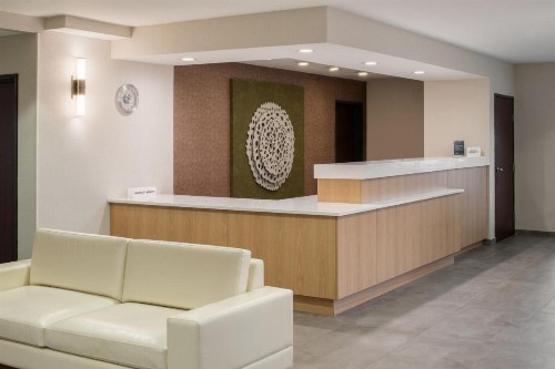 Fairfield Inn & Suites by Marriott Portland Airport - image 9