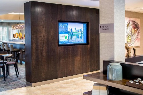 Courtyard by Marriott Portland North - image 14