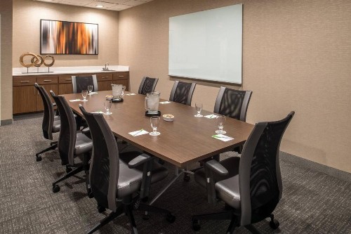 Courtyard by Marriott Portland North - image 26