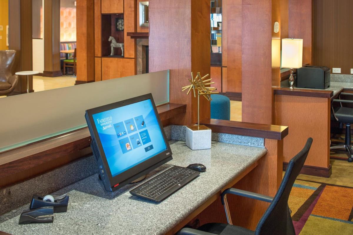 Fairfield Inn & Suites by Marriott Portland North - image 4