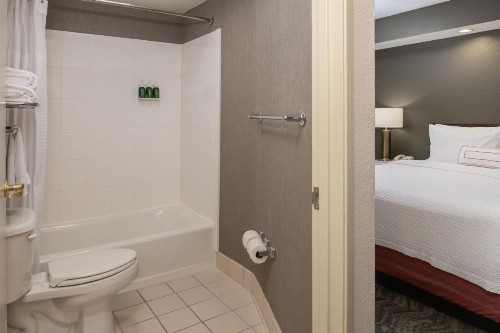 SpringHill Suites Portland Airport - image 17