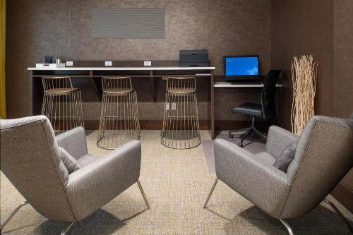 SpringHill Suites Portland Airport - image 18