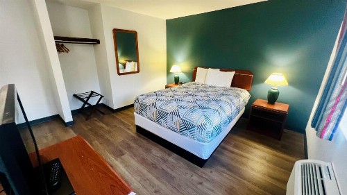 Hospitality Inn - image 32