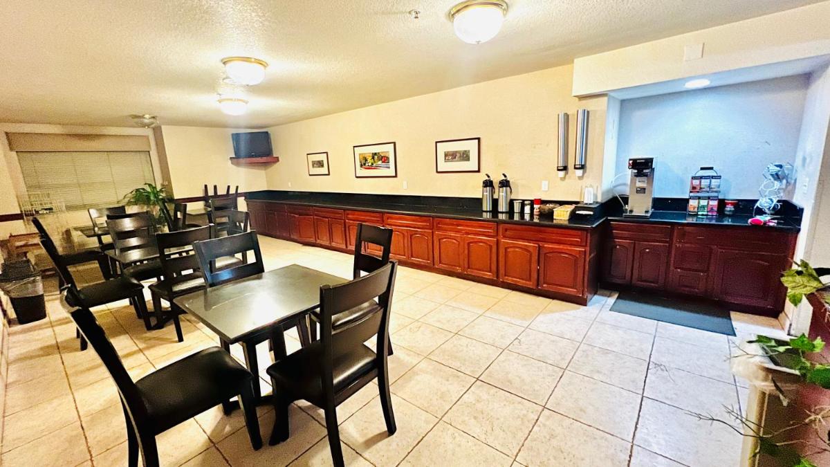 Hospitality Inn - image 5