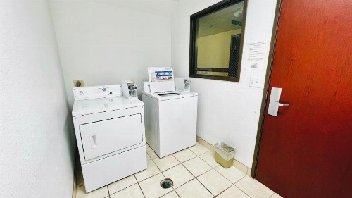 Hospitality Inn - image 9