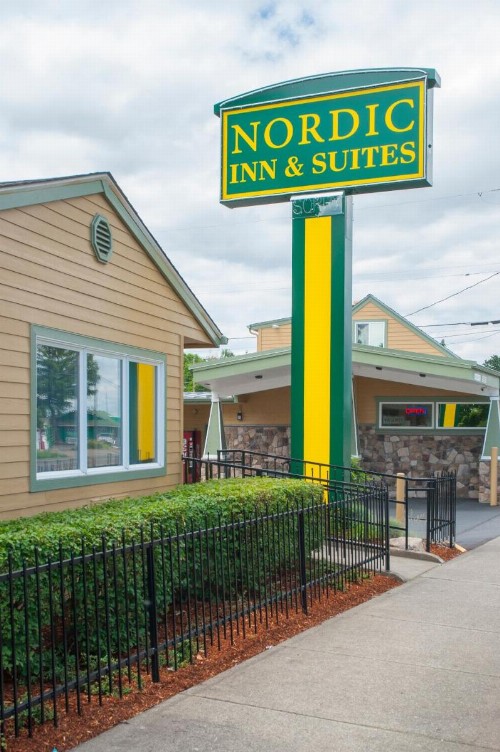 Nordic Inn and Suites - image 41