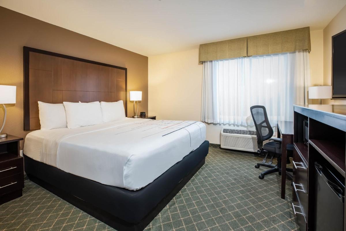 La Quinta by Wyndham Portland Airport - image 3