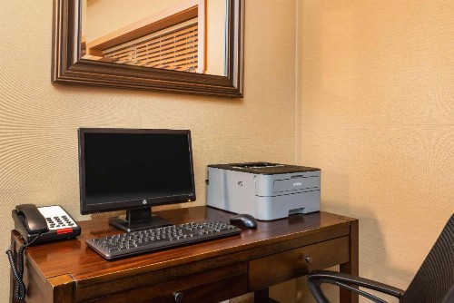 La Quinta by Wyndham Portland Airport - image 6