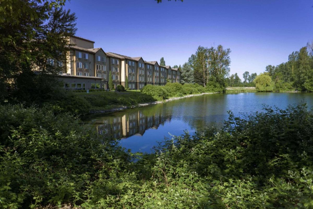 Radisson Hotel Portland Airport - image 2