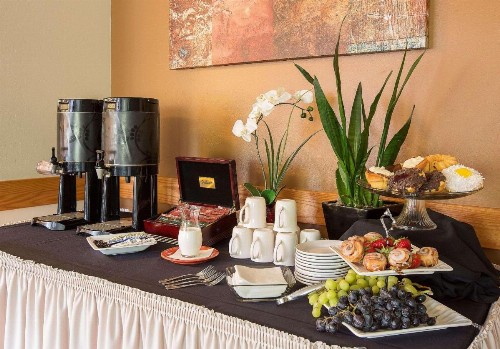 Radisson Hotel Portland Airport - image 23