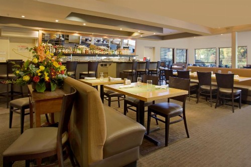 Radisson Hotel Portland Airport - image 36