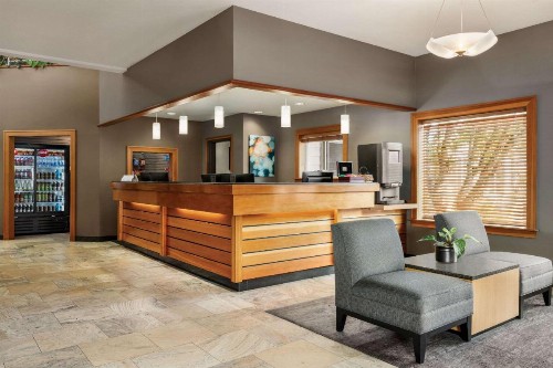 Radisson Hotel Portland Airport - image 9