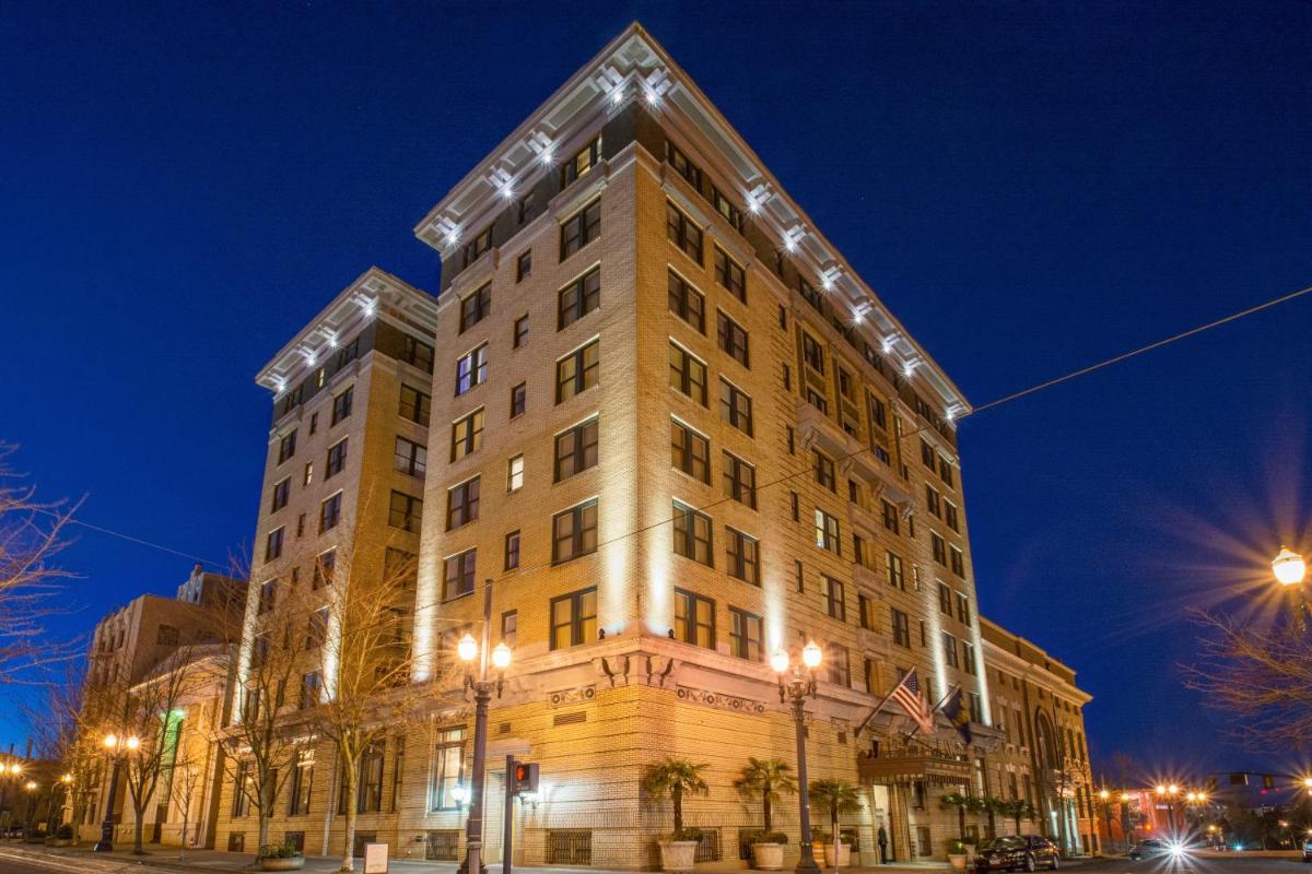 Hotel DeLuxe a Provenance Hotel - main image