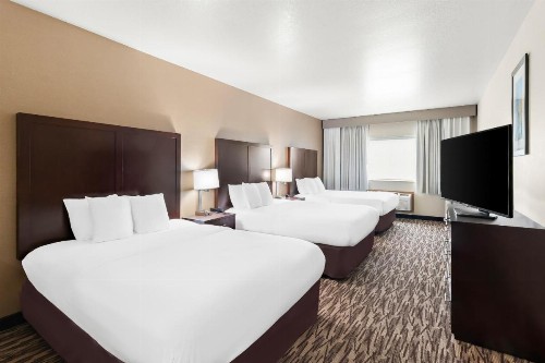 Comfort Suites Portland Airport - image 23