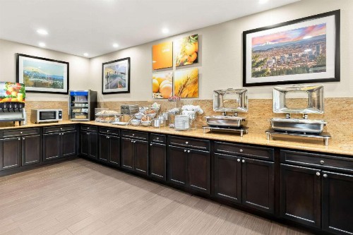 Comfort Suites Portland Airport - image 25