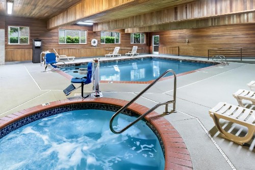 Comfort Suites Portland Airport - image 33