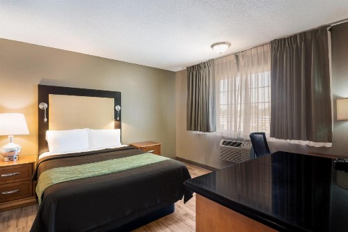 Rodeway Inn & Suites Hwy 217 & 26 W - image 11