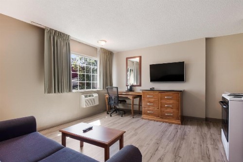 Rodeway Inn & Suites Hwy 217 & 26 W - image 12