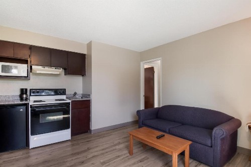 Rodeway Inn & Suites Hwy 217 & 26 W - image 13