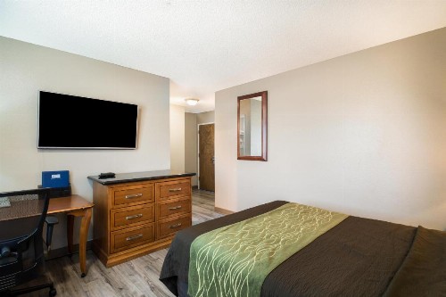 Rodeway Inn & Suites Hwy 217 & 26 W - image 9