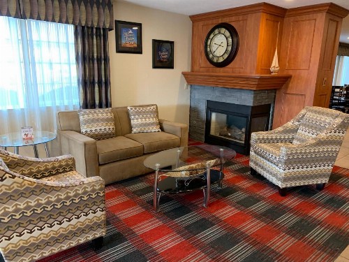 Ramada by Wyndham Portland - image 2
