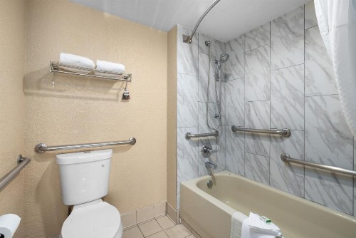 Ramada by Wyndham Portland - image 23