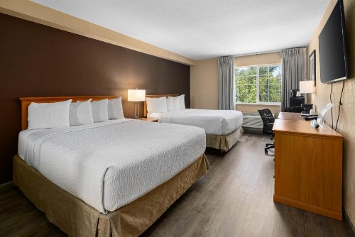 Ramada by Wyndham Portland - image 28