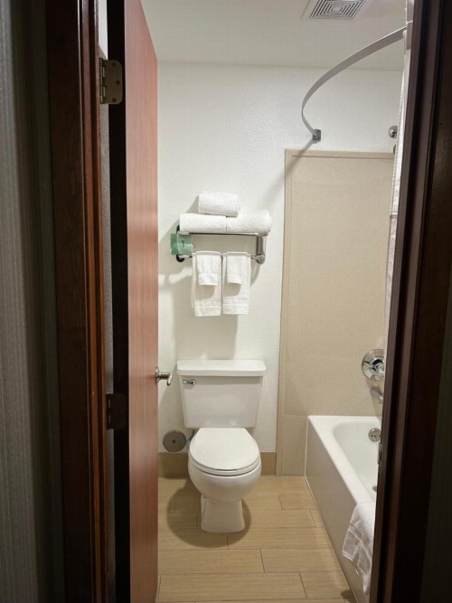 Country Inn & Suites by Radisson Portland Delta Park OR - image 24