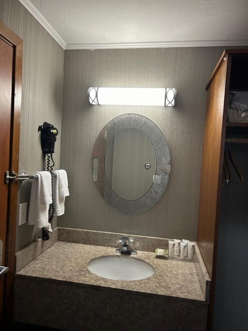 Country Inn & Suites by Radisson Portland Delta Park OR - image 33