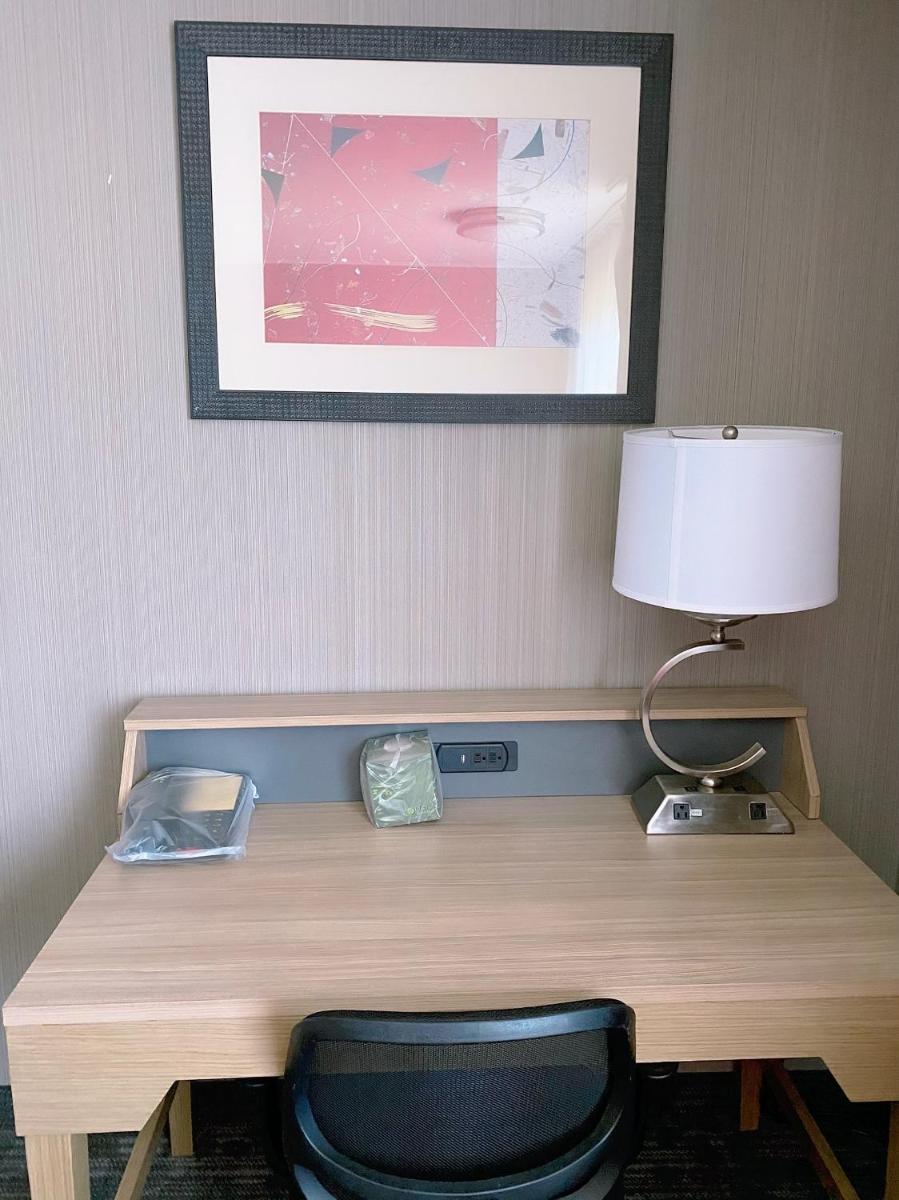 Country Inn & Suites by Radisson Portland Delta Park OR - image 5
