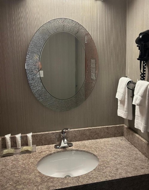 Country Inn & Suites by Radisson Portland Delta Park OR - image 9