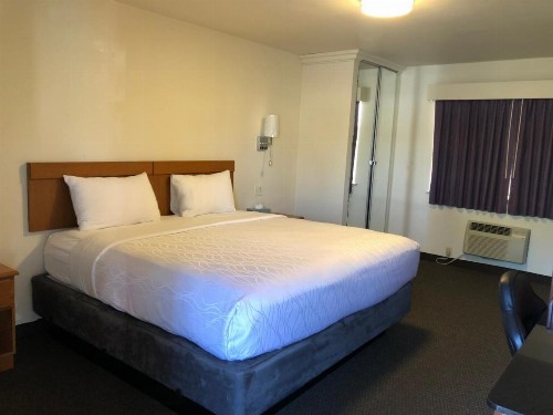 Monticello Motel - image 27
