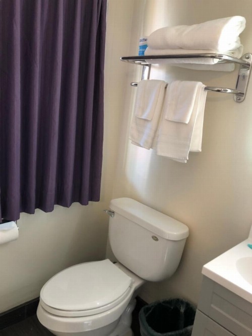 Monticello Motel - image 33