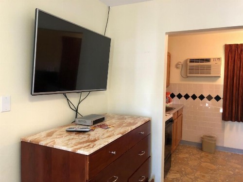 Monticello Motel - image 34