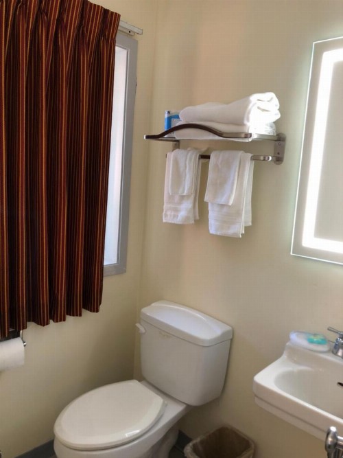 Monticello Motel - image 38